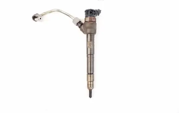 Jaguar F-Pace Fuel injector G4D39K546AA