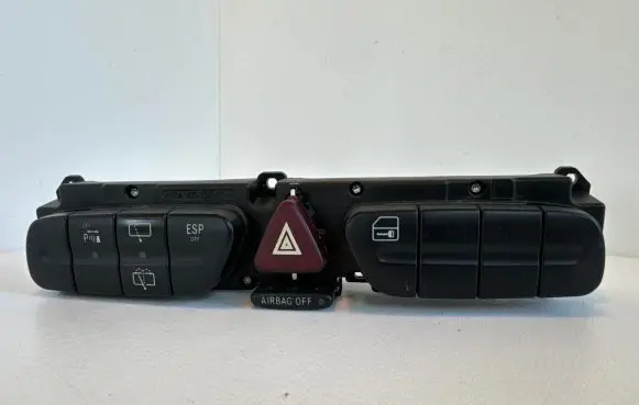 Mercedes-Benz C W203 Hazard light switch 2038218358 3306380200