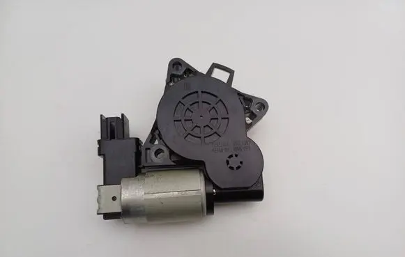 Mazda 6 Front door window regulator motor GJ6A5858X CM011050