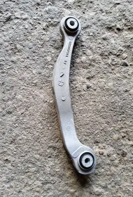 Dodge Challenger Rear control arm 68210525AA