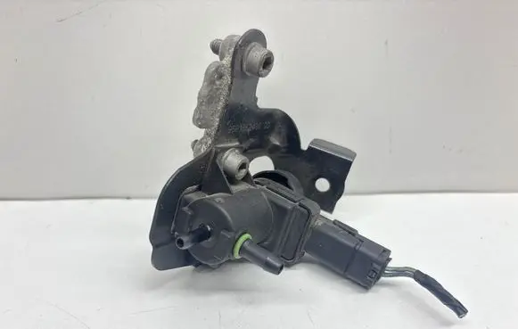 Land Rover Evoque I Turbo solenoid valve 9681852480 9665456180