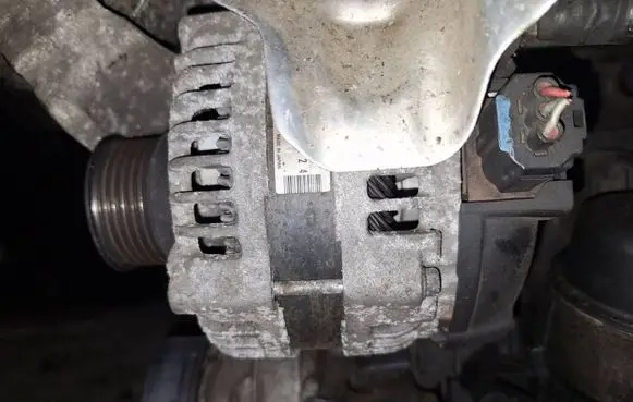 Volvo V50 Generator/alternator 3m5t10300