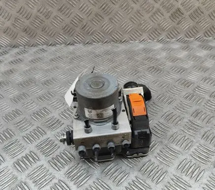 Citroen C4 III e-C4 ABS Pump 9839815680