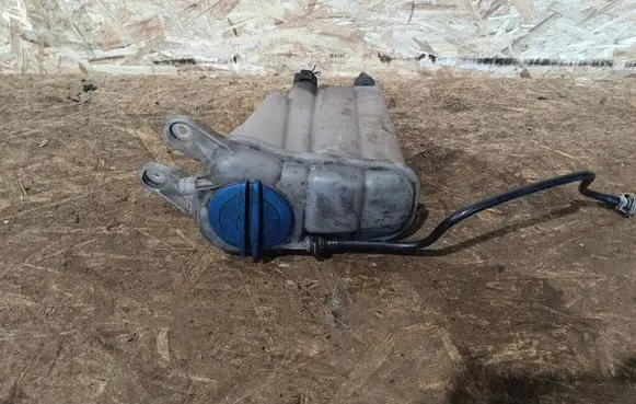 Audi Q5 SQ5 8R Coolant expansion tank/reservoir 8K0121403H