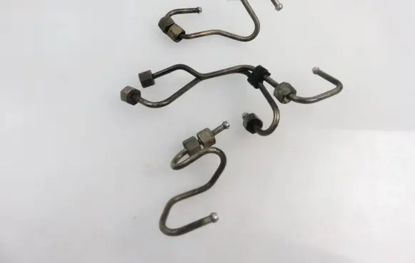 Renault Thalia I Fuel injector supply line/pipe 