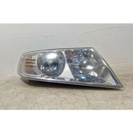 Skoda Octavia Mk2 (1Z) Headlight/headlamp 