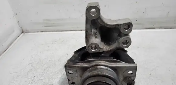 Citroen C4 Grand Picasso Engine mount bracket 9681855180
