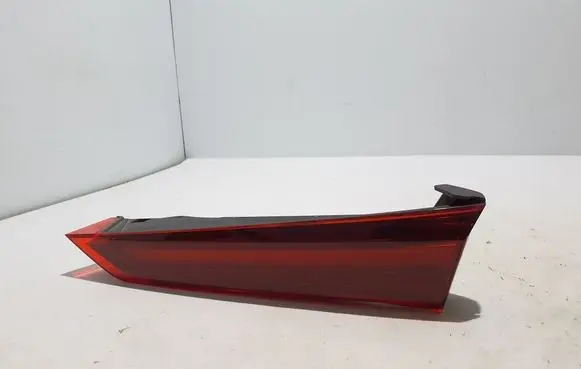 Volvo S60 Tailgate rear/tail lights 32133725