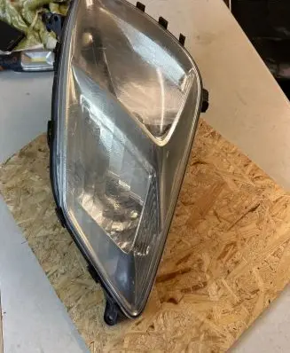 Nissan X-Trail T30 Front indicator light WY21W