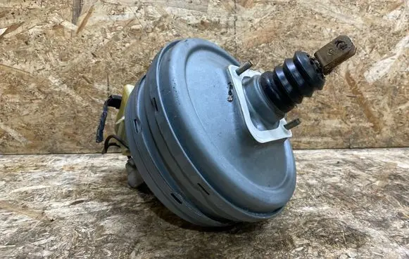 Mercedes-Benz SL R129 Brake booster 0044302730