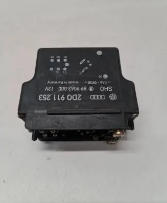 Volkswagen II LT Glow plug pre-heat relay 2D0911253 899063000