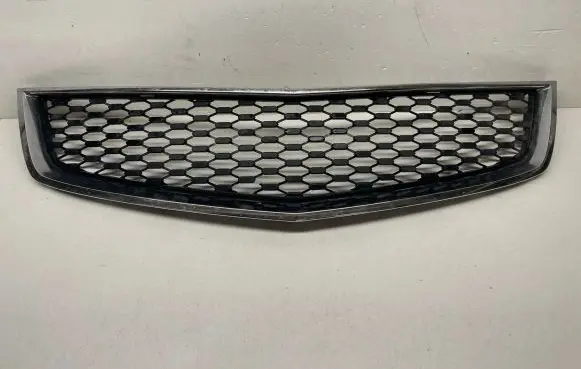 Chevrolet Equinox Front bumper upper radiator grill 25798748