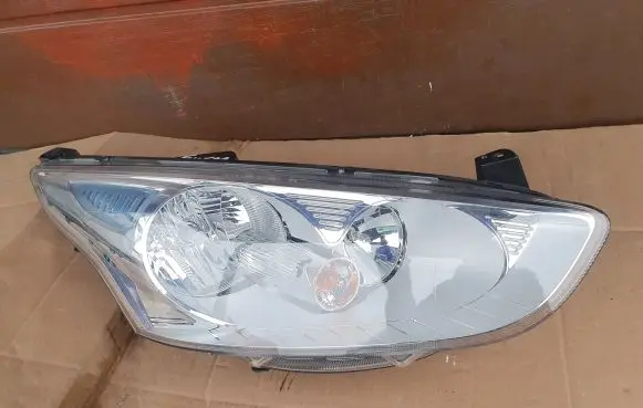 Ford B-MAX Headlight/headlamp AV1113W023AE 04614099900010