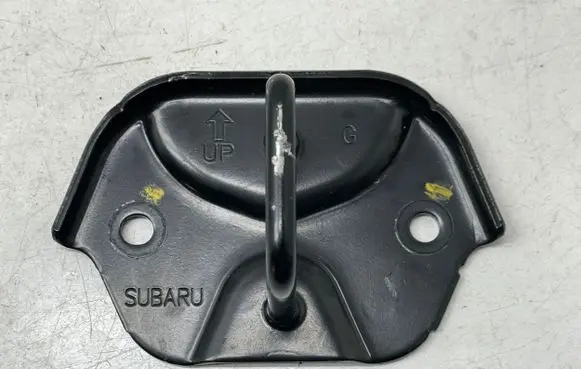 Subaru Crosstrek III Trunk lock loop 