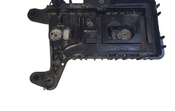 Skoda Octavia Mk2 (1Z) Battery tray 1K0915333