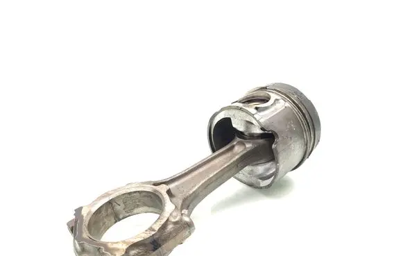 Opel Astra H Piston with connecting rod