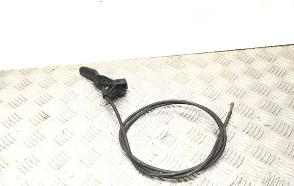 Opel Zafira A Engine bonnet (hood) release handle