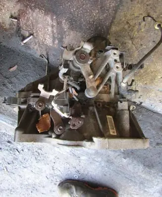 Suzuki SX4 S-Cross Manual 5 speed gearbox KRIS235789