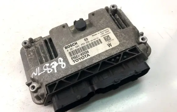 Toyota Yaris Engine control unit/module ECU 896610D580 0261S04458