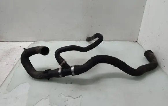 Ford Focus C-MAX Engine coolant pipe/hose 