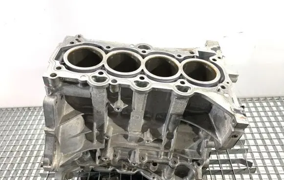 Hyundai Elantra VII Engine block 