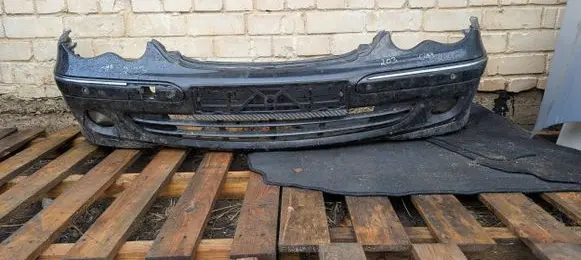 Mercedes-Benz C W203 Front bumper A2038853025 A2038850965