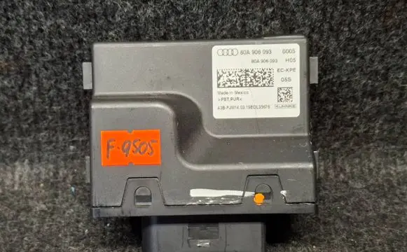 Audi Q5 SQ5 Fuel injection pump control unit/module 80A906093