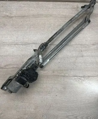 Ford Focus Front wiper linkage and motor 4M5117508AA 0390241731 PP7K073