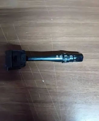 Land Rover Freelander Wiper control stalk M8669