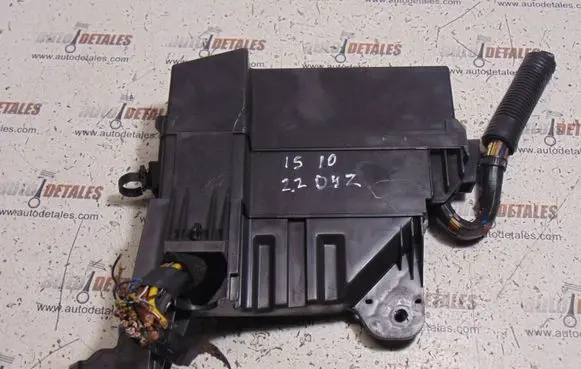 Lexus IS 220D-250-350 Fuse box set 8266253060