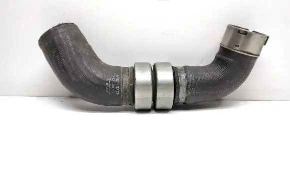 Volvo V70 Intercooler hose/pipe 31370425
