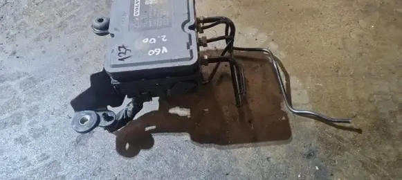 Volvo V60 ABS Pump 31329137