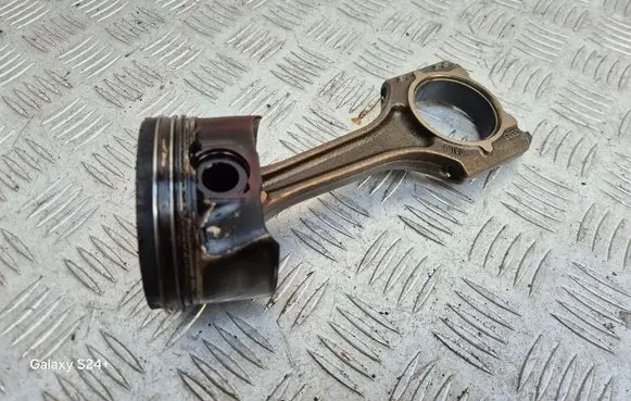 Volkswagen Golf VII Piston with connecting rod PK65 06LJ