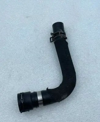 Mercedes-Benz GLE (W166 - C292) Engine coolant pipe/hose A1665012382