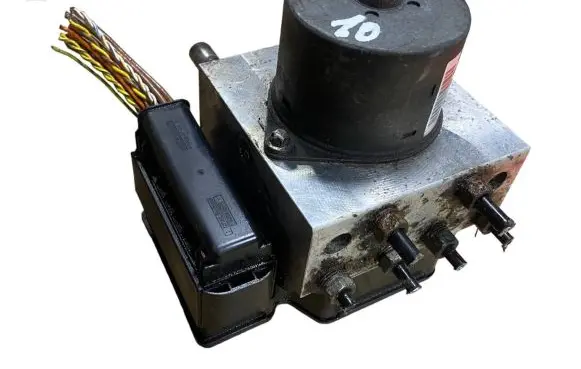 Mini One - Cooper Clubman R55 ABS Pump 6785944 54084997A 15803814
