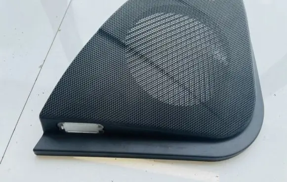 Mercedes-Benz E W211 Side speaker trim/cover a2117370588
