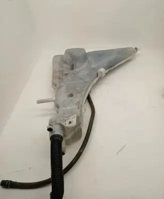 BMW X6 F16 Windshield washer fluid reservoir/tank 7292425