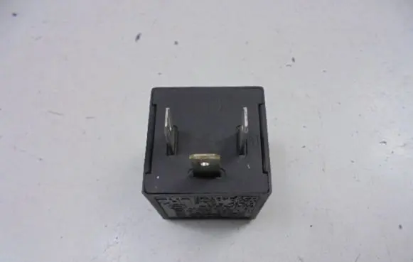 Volkswagen PASSAT B3 Other relay 191953227A