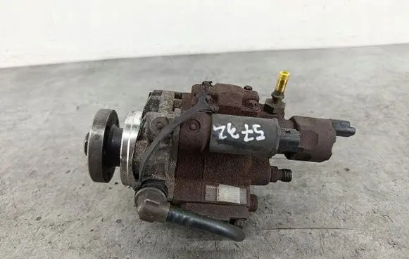 Ford Focus Fuel injection high pressure pump 