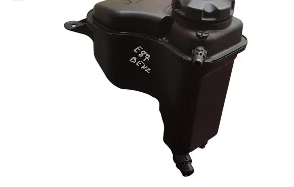 BMW 1 E81 E87 Coolant expansion tank/reservoir 7567462 10617211 17137567462