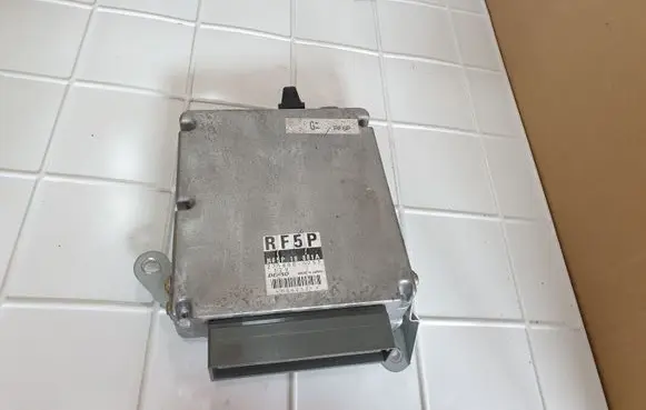 Mazda 6 Engine control unit/module 2758006252 RF5P18881A