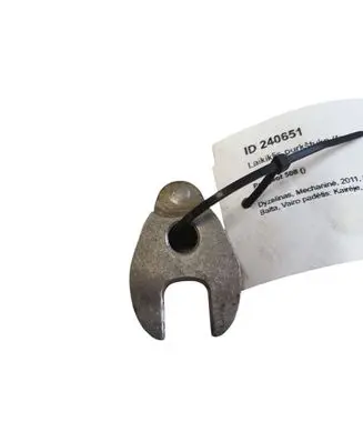 Peugeot 508 Fuel Injector clamp holder 