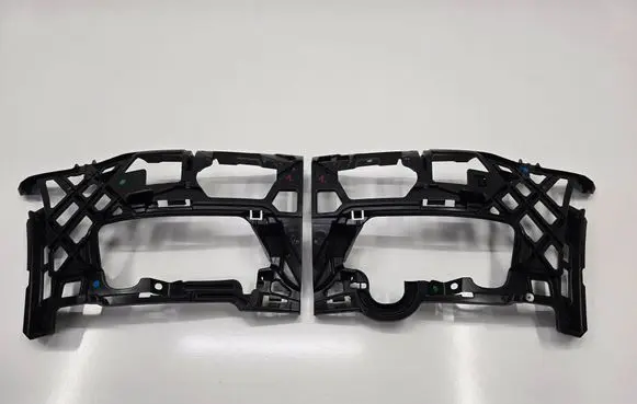 Volkswagen Golf VII Front bumper mounting bracket 5G0807723D