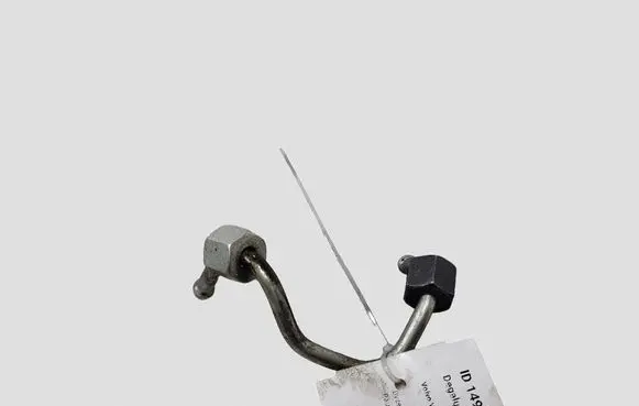Volvo V40 Cross country Fuel injector supply line/pipe