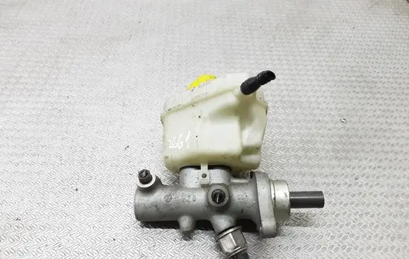 Volkswagen Touareg I Master brake cylinder 03350884921