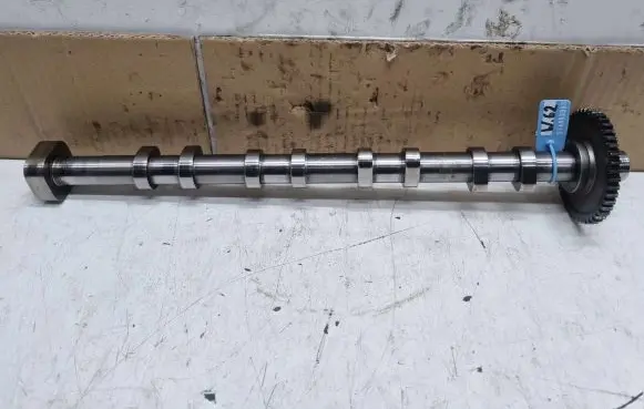 Audi Q3 8U Camshaft 06H102H