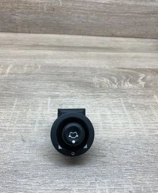 Ford Focus Wing mirror switch 93BG17B676BA