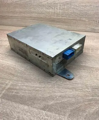BMW 5 E39 Video control module 6902015