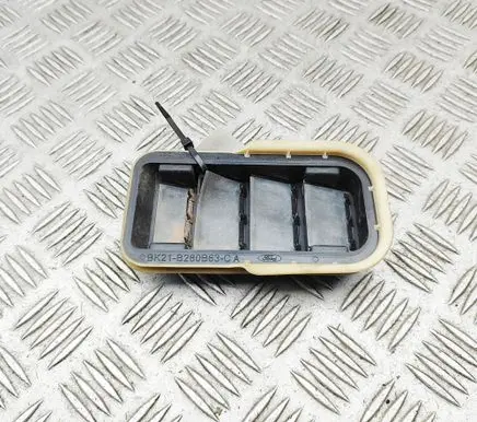 Ford Transit Custom Quarter panel pressure vent BK21B280B63CA