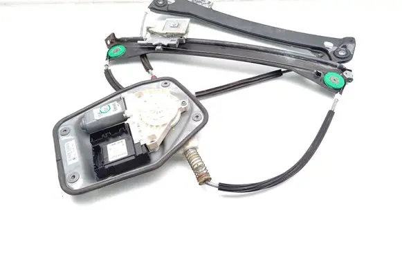 Volkswagen Eos Front door window regulator with motor 1Q0959701B 1Q0959793